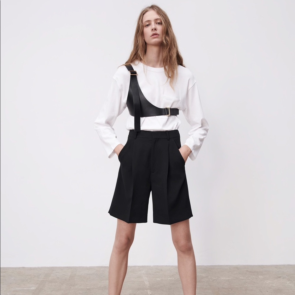 NWT Zara High Waist Pleated Black Flowy Walking Shorts